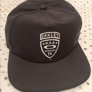 Oakley Snapback